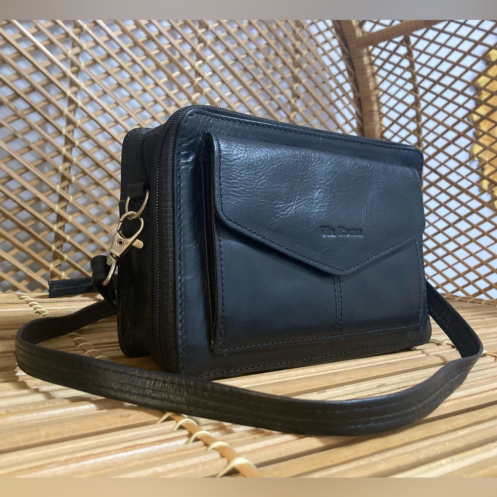🦋3 For $30🦋Via Roma Black Leather Crossbody Bag - Picture 8 of 12